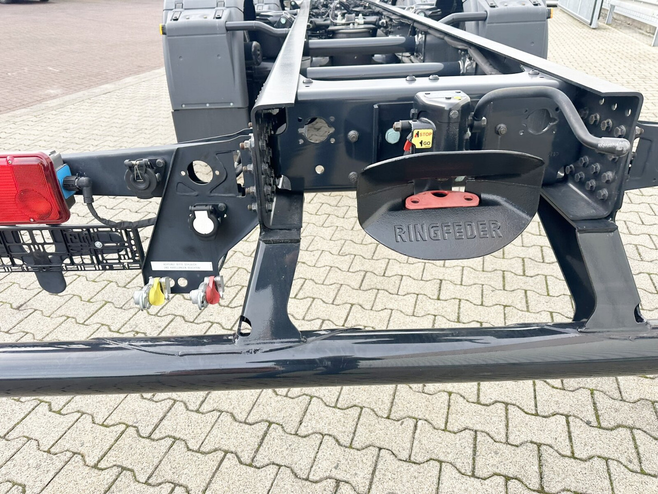 MAN TGS 26.480 6x2-4 LL TGS 26.480 6x2-4 LL, Retarder, Lenk-/Liftachse, Standklima - Châssis cabine: photos 2 MAN TGS 26.480 6x2-4 LL TGS 26.480 6x2-4 LL, Retarder, Lenk-/Liftachse, Standklima - Châssis cabine: photos 2