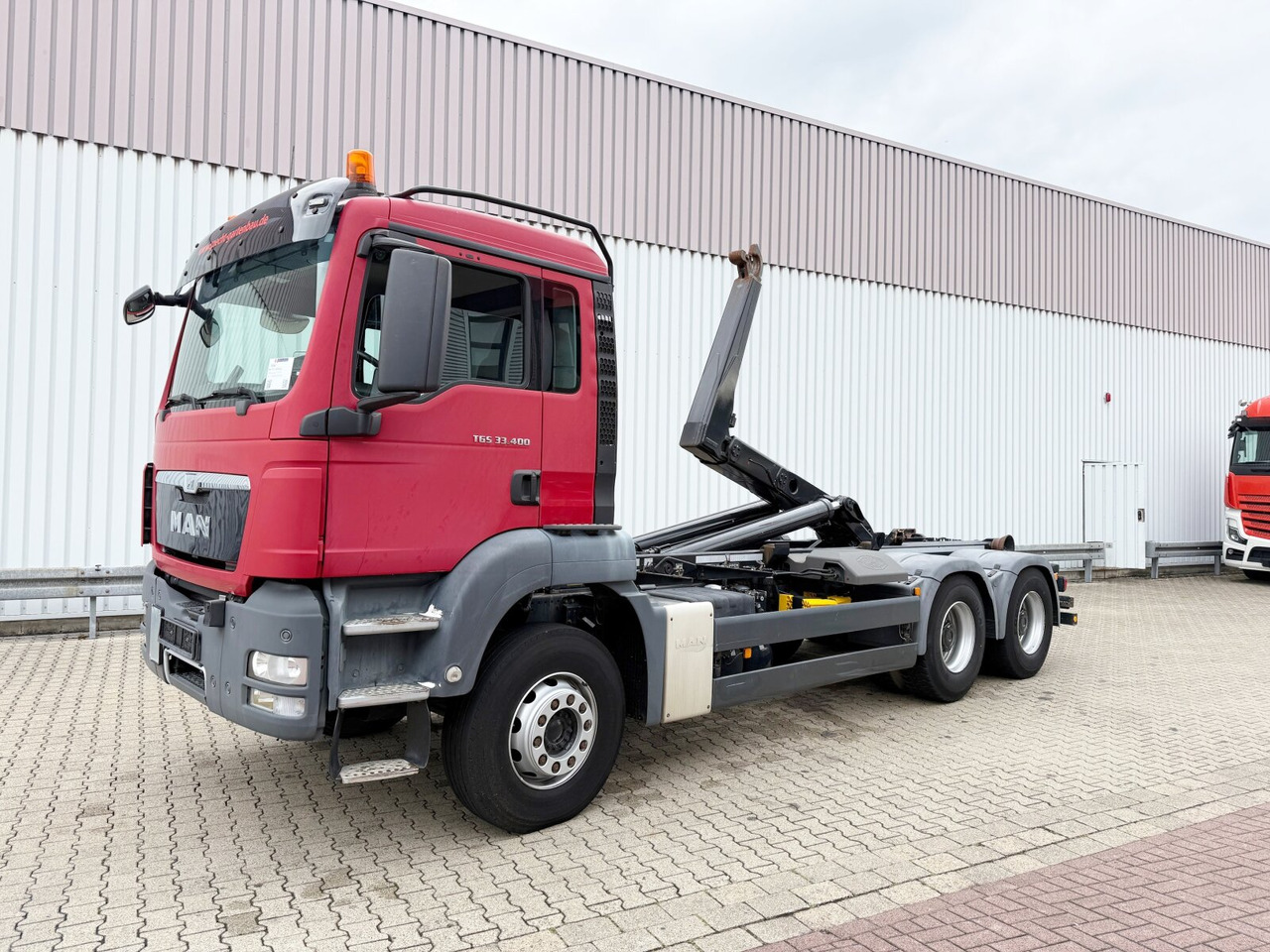 MAN TGS 33.400 6x4 BL TGS 33.400 6x4 BL, Navi - Camion ampliroll: photos 1 MAN TGS 33.400 6x4 BL TGS 33.400 6x4 BL, Navi - Camion ampliroll: photos 1