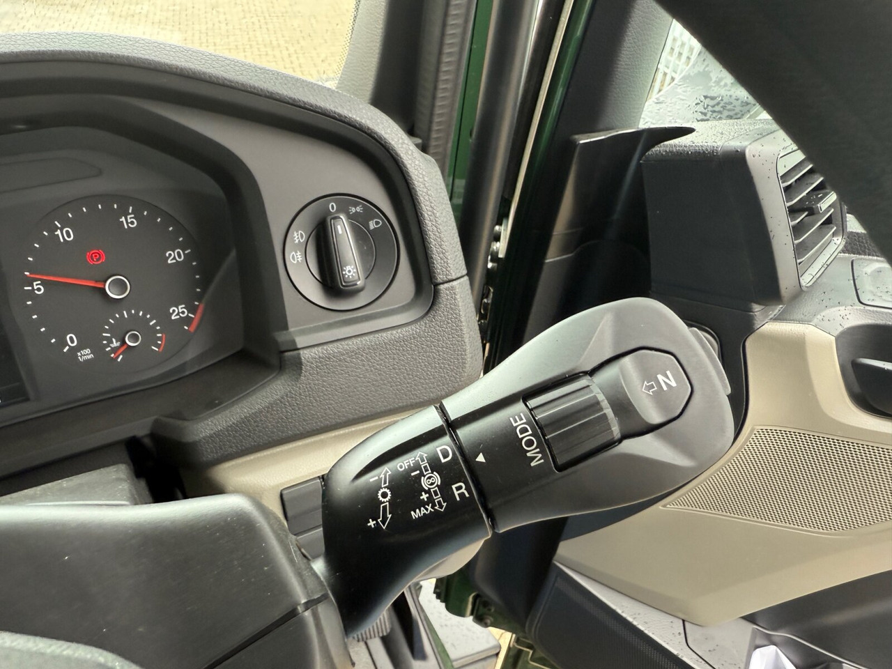 MAN TGS 33.440 6x6 BB CH RHD TGS 33.440 6x6 BB CH RHD, Euro2, Rechtslenker, Einzelbereifung - Châssis cabine: photos 4 MAN TGS 33.440 6x6 BB CH RHD TGS 33.440 6x6 BB CH RHD, Euro2, Rechtslenker, Einzelbereifung - Châssis cabine: photos 4