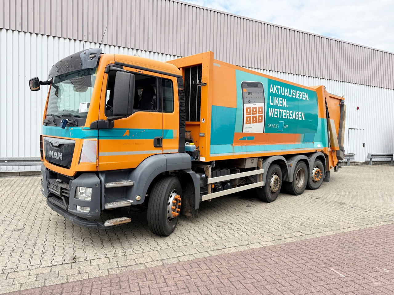 MAN TGS 35.360 8x2-6 BL TGS 35.360 8x2-6 BL, 2x Lenkachse, Zöller Medium XL, Zöller-Schüttung - Benne à ordures ménagères: photos 1 MAN TGS 35.360 8x2-6 BL TGS 35.360 8x2-6 BL, 2x Lenkachse, Zöller Medium XL, Zöller-Schüttung - Benne à ordures ménagères: photos 1