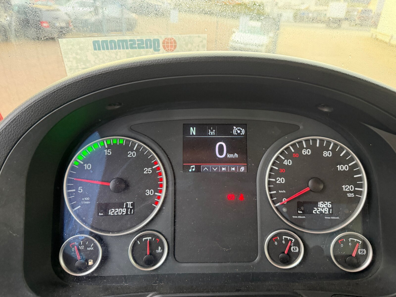 MAN TGS 35.500 8x4 BB TGS 35.500 8x4 BB, Pritarder, Meiller RK 30.65 - Camion ampliroll: photos 3 MAN TGS 35.500 8x4 BB TGS 35.500 8x4 BB, Pritarder, Meiller RK 30.65 - Camion ampliroll: photos 3