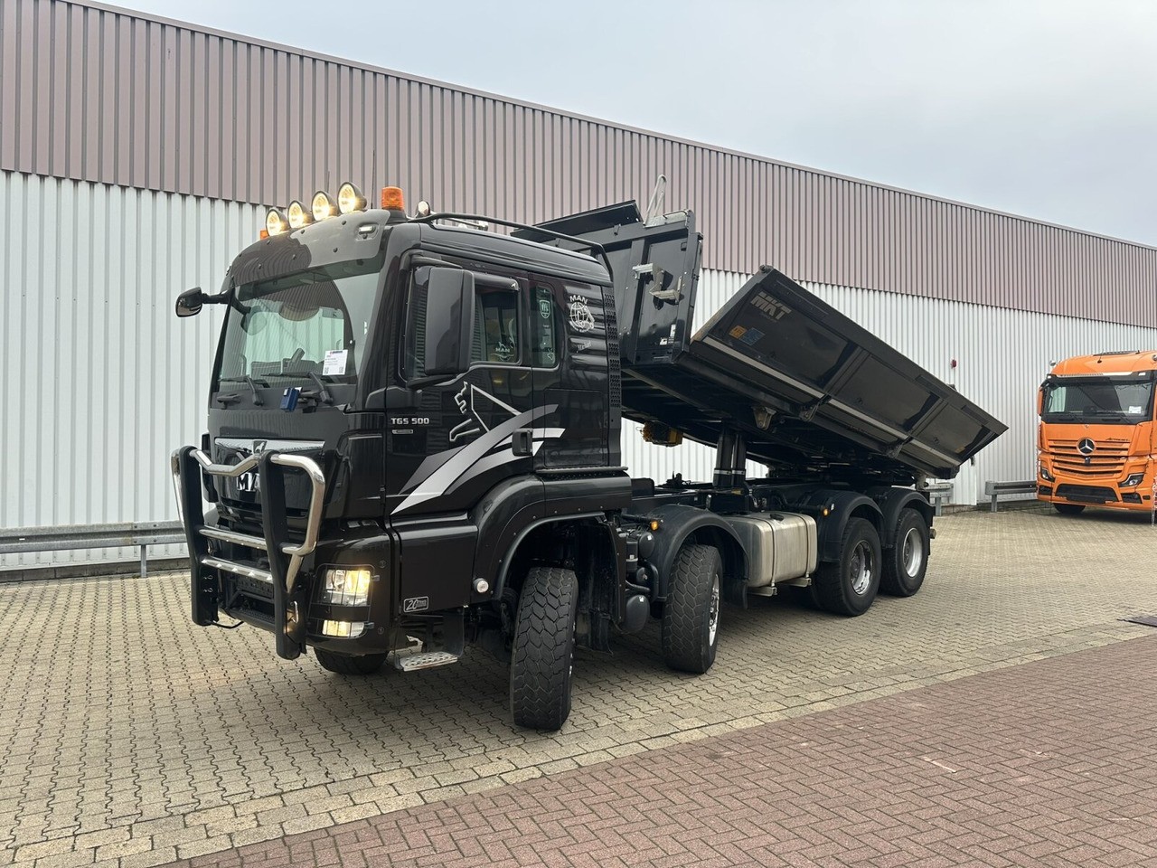 MAN TGS 35.500 8x8 BB TGS 35.500 8x8 BB, Meiller Bordmatik - Camion benne: photos 1 MAN TGS 35.500 8x8 BB TGS 35.500 8x8 BB, Meiller Bordmatik - Camion benne: photos 1