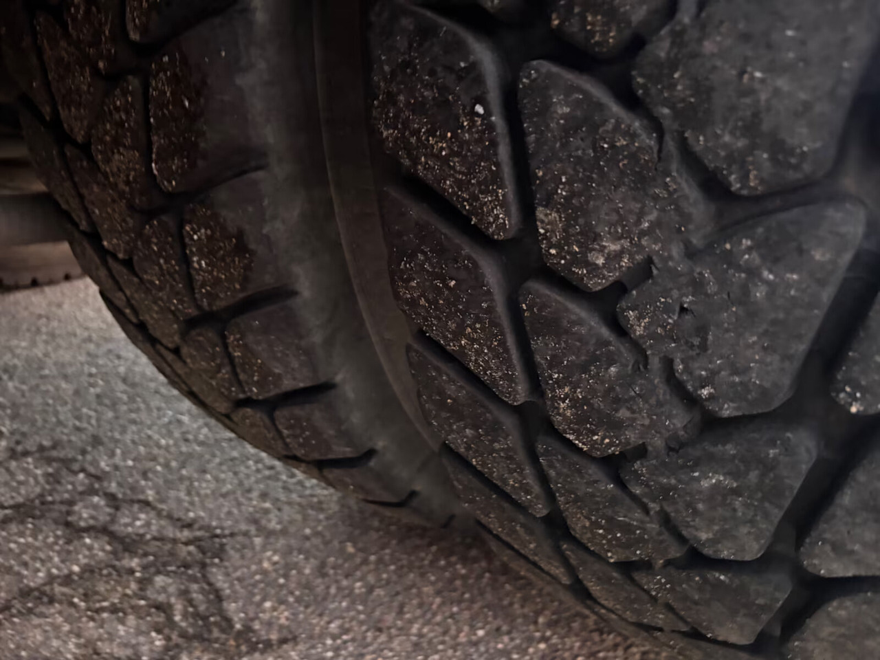 MAN TGS 35.500 8x8 BB TGS 35.500 8x8 BB, Meiller Bordmatik - Camion benne: photos 2 MAN TGS 35.500 8x8 BB TGS 35.500 8x8 BB, Meiller Bordmatik - Camion benne: photos 2