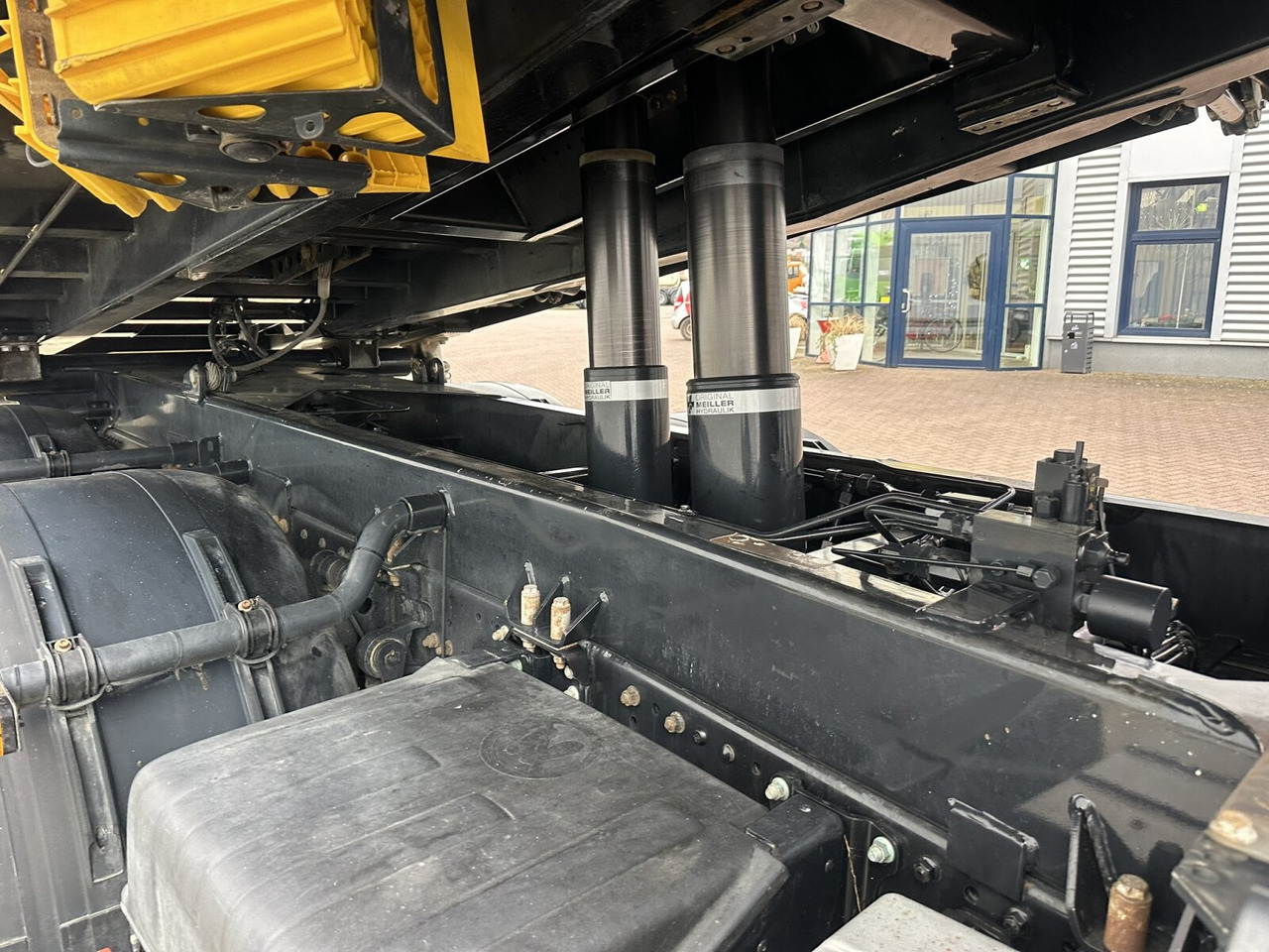 MAN TGS 35.500 8x8 BB TGS 35.500 8x8 BB, Meiller Bordmatik - Camion benne: photos 2 MAN TGS 35.500 8x8 BB TGS 35.500 8x8 BB, Meiller Bordmatik - Camion benne: photos 2