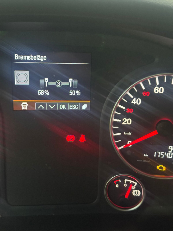 MAN TGS 35.510 8x4 BL TGS 35.510 8x4 BL, Bordmatik - Tombereau: photos 3 MAN TGS 35.510 8x4 BL TGS 35.510 8x4 BL, Bordmatik - Tombereau: photos 3