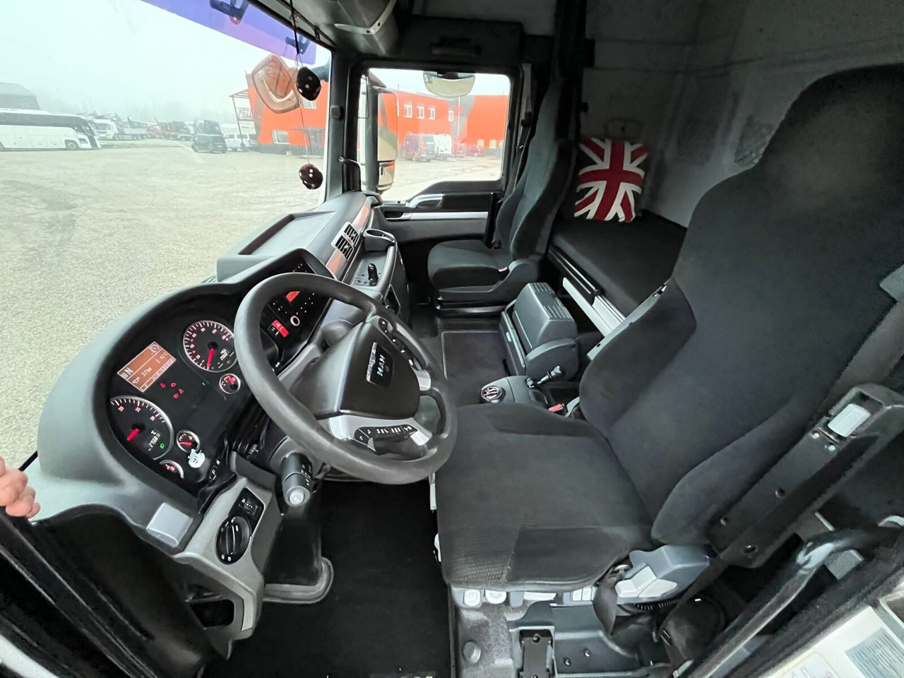 Châssis cabine MAN TGX 28.440 6X2-2 BL TGX 28.440 6X2-2 BL, Liftachse, Motorabtrieb: photos 13 Châssis cabine MAN TGX 28.440 6X2-2 BL TGX 28.440 6X2-2 BL, Liftachse, Motorabtrieb: photos 13