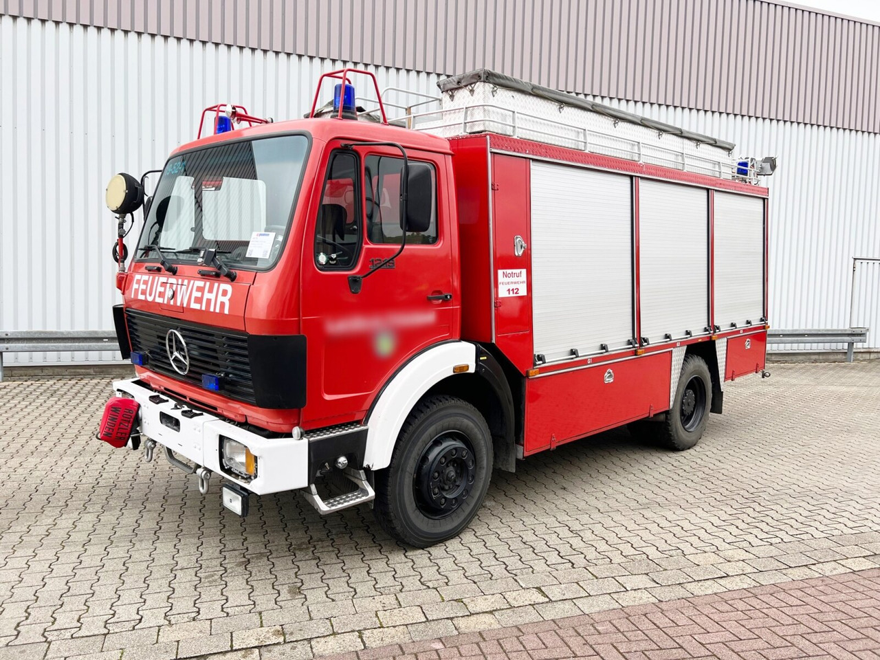 Mercedes-Benz 1219 AF 4x4 1219 AF 4x4, Rüstwagen, Seilwinde, Stromaggregat - Camion de pompier: photos 1 Mercedes-Benz 1219 AF 4x4 1219 AF 4x4, Rüstwagen, Seilwinde, Stromaggregat - Camion de pompier: photos 1