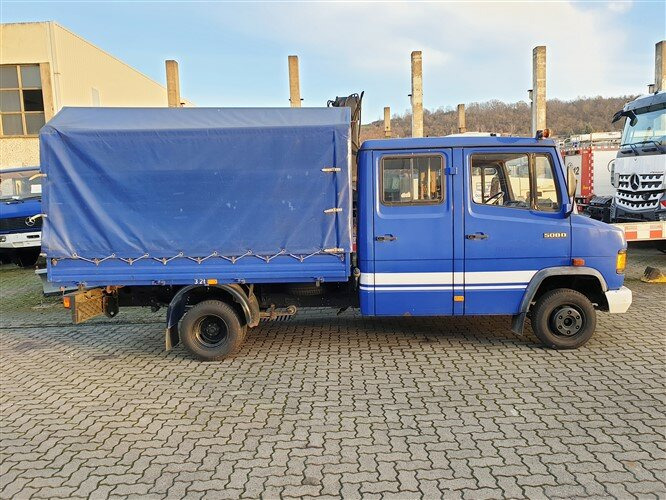 Camion à rideaux coulissants Mercedes-Benz 508 D 4x2 Doka 508 D 4x2 Doka, EX-THW: photos 12 Camion à rideaux coulissants Mercedes-Benz 508 D 4x2 Doka 508 D 4x2 Doka, EX-THW: photos 12