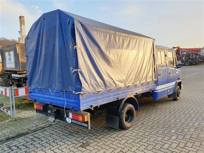 Camion à rideaux coulissants Mercedes-Benz 508 D 4x2 Doka 508 D 4x2 Doka, EX-THW: photos 11 Camion à rideaux coulissants Mercedes-Benz 508 D 4x2 Doka 508 D 4x2 Doka, EX-THW: photos 11