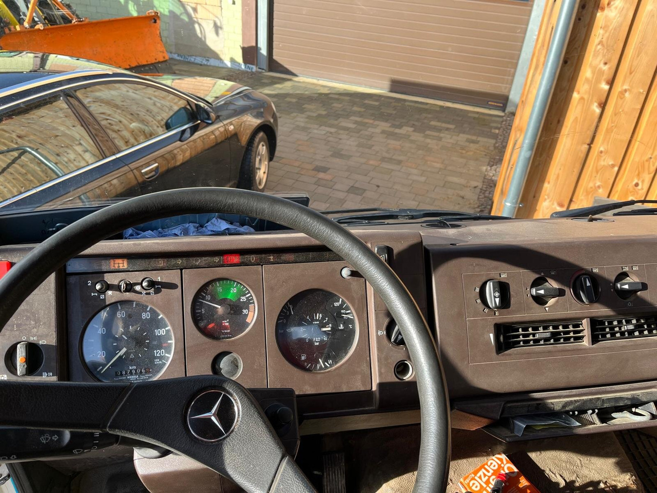 Mercedes-Benz 914 K 4x2 914 K 4x2 - Camion benne: photos 4 Mercedes-Benz 914 K 4x2 914 K 4x2 - Camion benne: photos 4