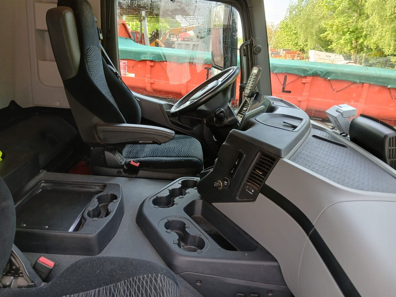 Mercedes-Benz Actros 1832 L 4x2 Actros 1832 L 4x2, Navi, MultimediaCockpit, Funk - Camion multibenne: photos 4 Mercedes-Benz Actros 1832 L 4x2 Actros 1832 L 4x2, Navi, MultimediaCockpit, Funk - Camion multibenne: photos 4