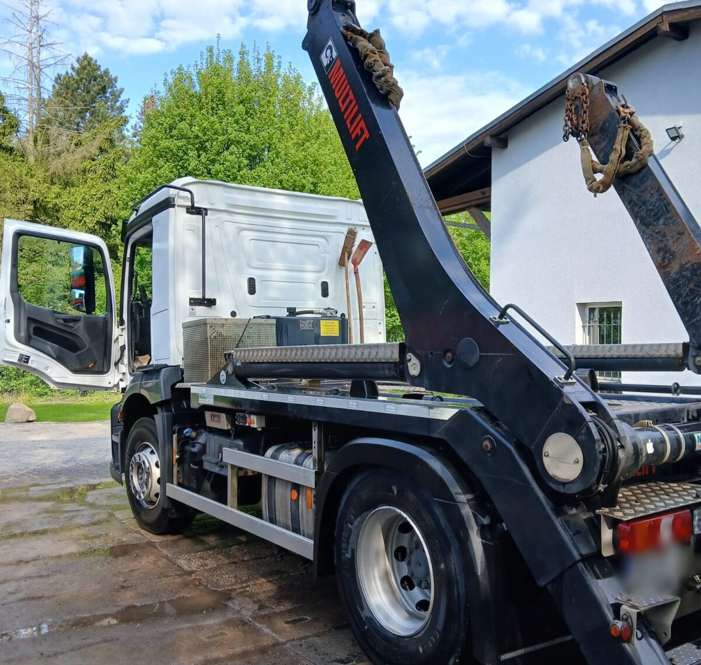 Mercedes-Benz Actros 1832 L 4x2 Actros 1832 L 4x2, Navi, MultimediaCockpit, Funk - Camion multibenne: photos 3 Mercedes-Benz Actros 1832 L 4x2 Actros 1832 L 4x2, Navi, MultimediaCockpit, Funk - Camion multibenne: photos 3