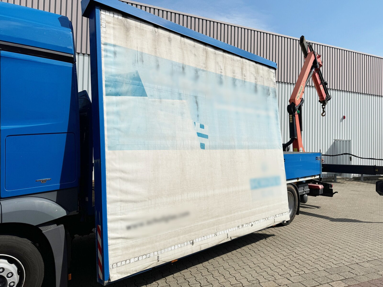 Mercedes-Benz Actros 1836 L 4x2 Actros 1836 L 4x2, Glastransporter, Heckkran Palfinger Pk 12002-EH, Funk - Camion grue: photos 4 Mercedes-Benz Actros 1836 L 4x2 Actros 1836 L 4x2, Glastransporter, Heckkran Palfinger Pk 12002-EH, Funk - Camion grue: photos 4