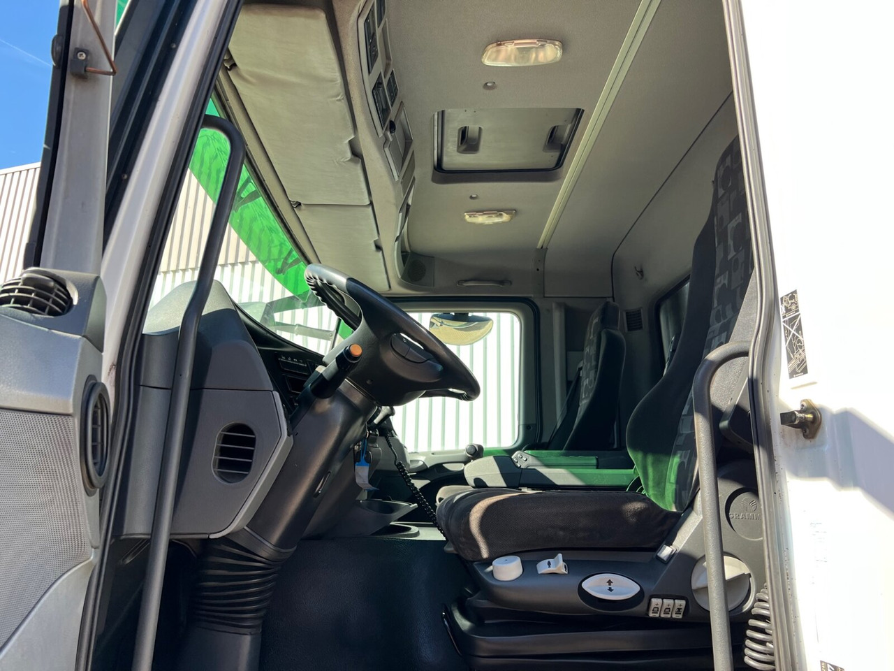 Mercedes-Benz Actros 2541 L 6x2 Actros 2541 L 6x2/48 Retarder, Lenk-/Liftachse - Camion ampliroll: photos 3 Mercedes-Benz Actros 2541 L 6x2 Actros 2541 L 6x2/48 Retarder, Lenk-/Liftachse - Camion ampliroll: photos 3