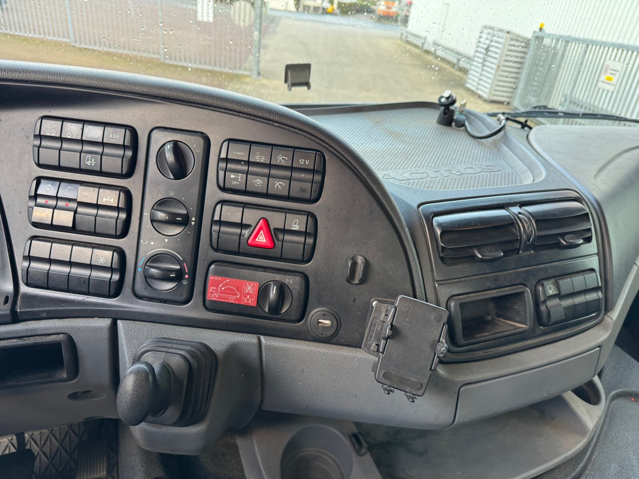 Mercedes-Benz Actros 2541 L 6x2 Actros 2541 L 6x2, Lenkachse, Meiller RK 20.65, Kran Palfinger PK 14002-EH, Funk - Camion ampliroll, Camion grue: photos 4 Mercedes-Benz Actros 2541 L 6x2 Actros 2541 L 6x2, Lenkachse, Meiller RK 20.65, Kran Palfinger PK 14002-EH, Funk - Camion ampliroll, Camion grue: photos 4