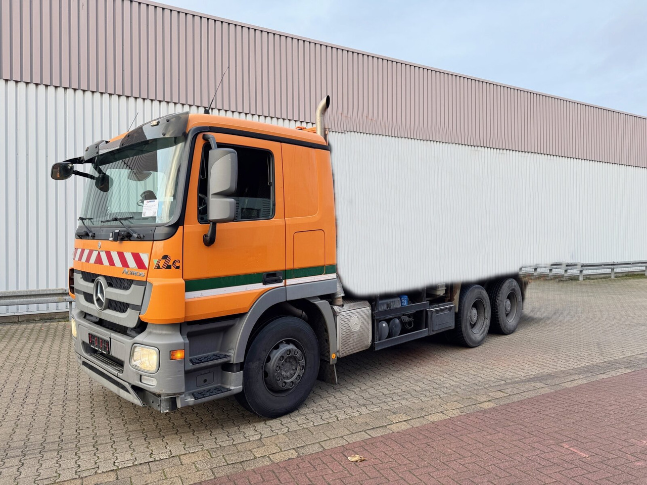Mercedes-Benz Actros 2641/48 L 6x4 Actros 2641/48 L 6x4 - Châssis cabine: photos 1 Mercedes-Benz Actros 2641/48 L 6x4 Actros 2641/48 L 6x4 - Châssis cabine: photos 1