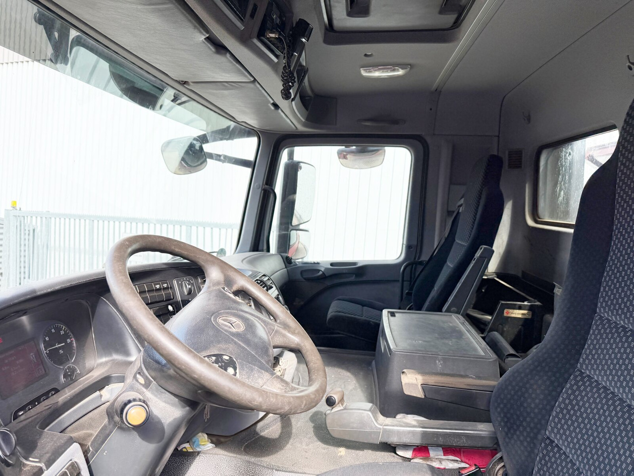 Mercedes-Benz Actros 2646 K 6x4 Actros 2646 K 6x4, Retarder, Bordmatik - Camion benne: photos 4 Mercedes-Benz Actros 2646 K 6x4 Actros 2646 K 6x4, Retarder, Bordmatik - Camion benne: photos 4