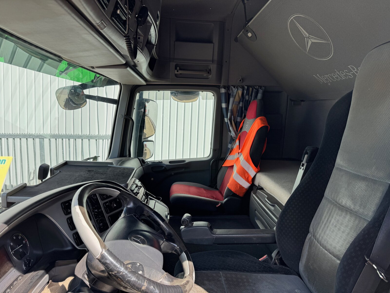 Mercedes-Benz Actros 2648 LK 6x4 Actros 2648 LK 6x4, Retarder, Bordmatik, Bi-Xenon - Camion benne: photos 3 Mercedes-Benz Actros 2648 LK 6x4 Actros 2648 LK 6x4, Retarder, Bordmatik, Bi-Xenon - Camion benne: photos 3