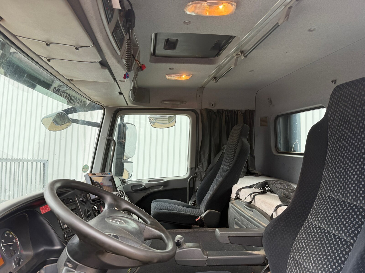 Mercedes-Benz Actros 3346 6x4 Actros 3346 6x4, Retarder - Camion ampliroll: photos 2 Mercedes-Benz Actros 3346 6x4 Actros 3346 6x4, Retarder - Camion ampliroll: photos 2