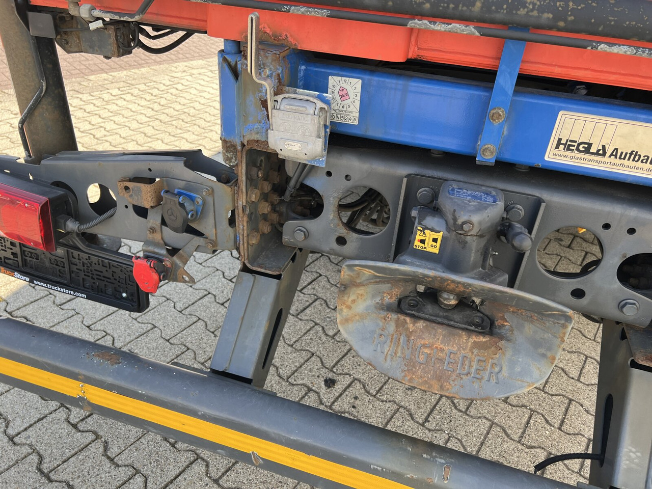 Mercedes-Benz Antos 1836 L 4x2 Antos 1836 L 4x2, Glastransporter, Heckkran Palfinger Pk 12002-EH, Funk - Camion grue: photos 4 Mercedes-Benz Antos 1836 L 4x2 Antos 1836 L 4x2, Glastransporter, Heckkran Palfinger Pk 12002-EH, Funk - Camion grue: photos 4