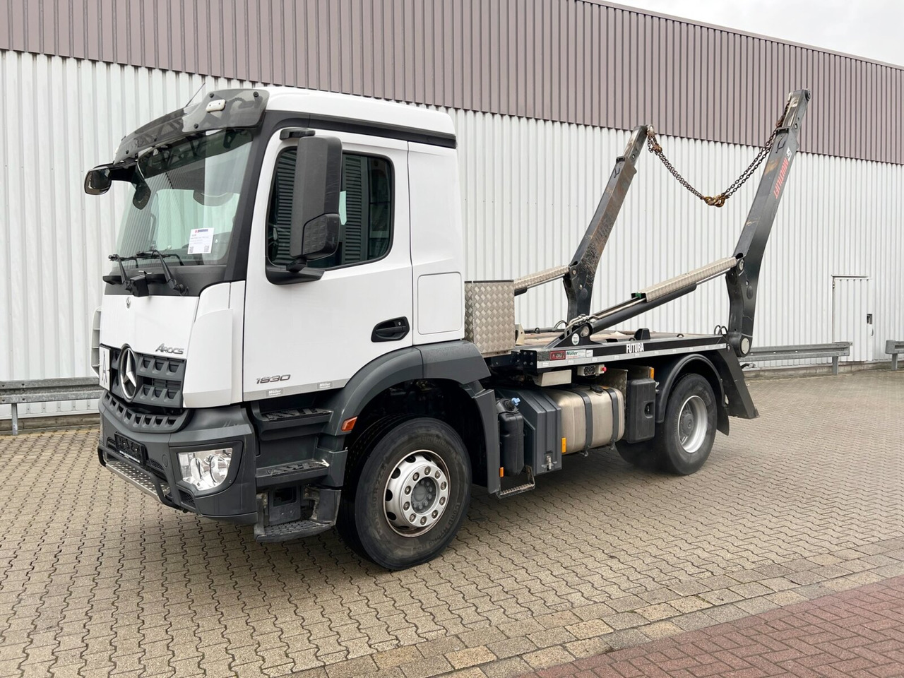 Mercedes-Benz Arocs 1830 K 4x2 Arocs 1830 K 4x2, Funk - Camion multibenne: photos 1 Mercedes-Benz Arocs 1830 K 4x2 Arocs 1830 K 4x2, Funk - Camion multibenne: photos 1