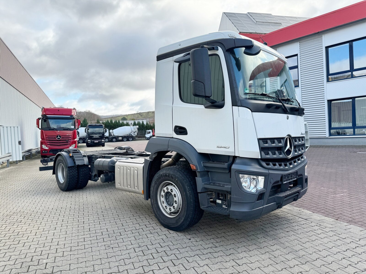 Camion grue Mercedes-Benz Arocs 1840 L 4x2 Arocs 1840 L 4x2, Kran Palfinger PK12001L, Hochstand: photos 10 Camion grue Mercedes-Benz Arocs 1840 L 4x2 Arocs 1840 L 4x2, Kran Palfinger PK12001L, Hochstand: photos 10