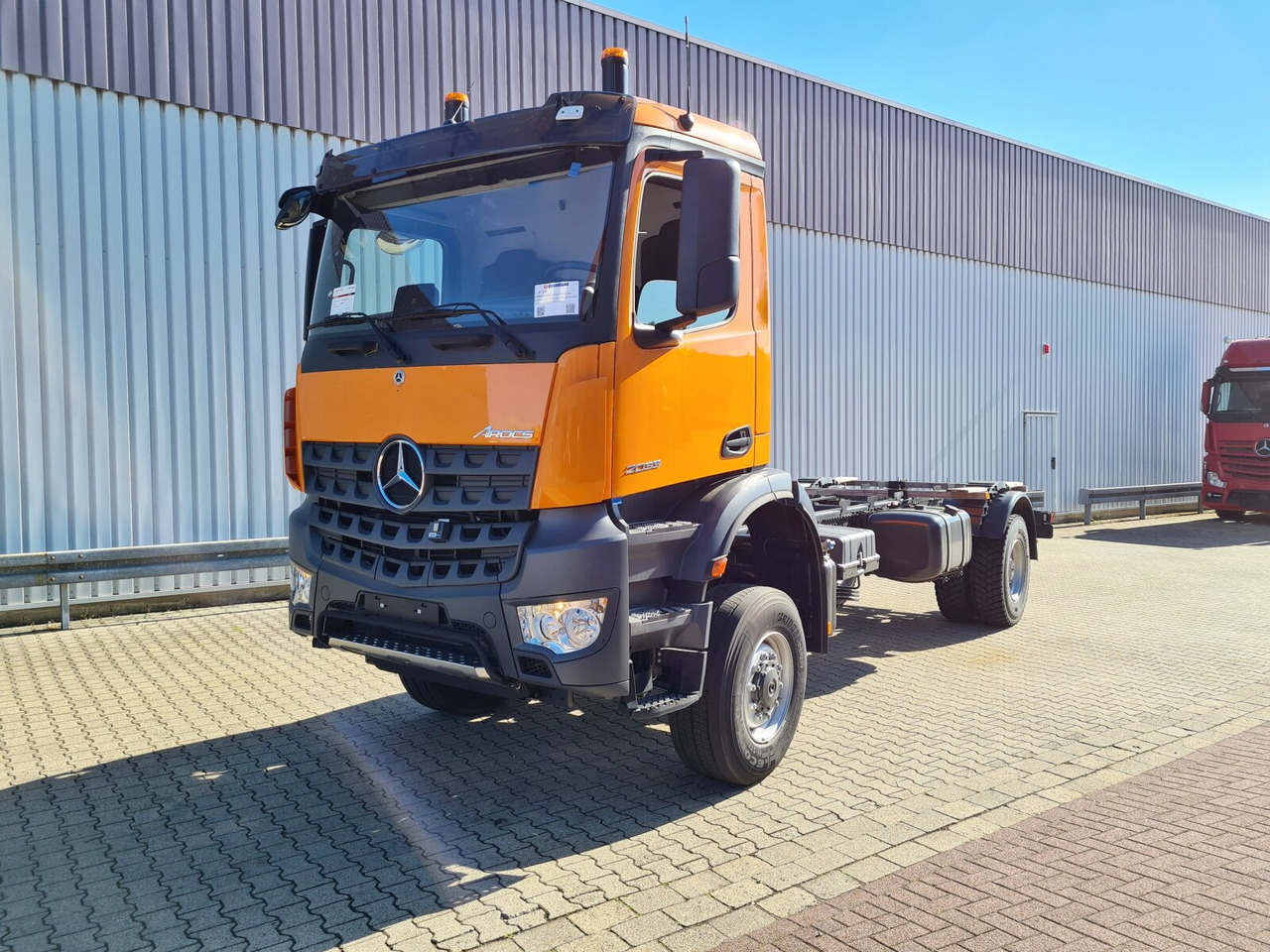 Mercedes-Benz Arocs 2033 A 4x4 Arocs 2033 A 4x4, Grounder, Motorabtrieb - Châssis cabine: photos 1 Mercedes-Benz Arocs 2033 A 4x4 Arocs 2033 A 4x4, Grounder, Motorabtrieb - Châssis cabine: photos 1