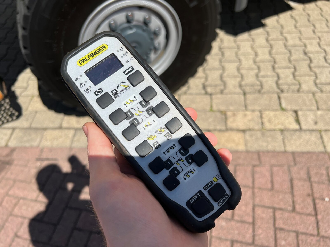 Camion multibenne Mercedes-Benz Arocs 2045 AK 4x4 Arocs 2045 AK 4x4, GROUNDER, Funk: photos 6 Camion multibenne Mercedes-Benz Arocs 2045 AK 4x4 Arocs 2045 AK 4x4, GROUNDER, Funk: photos 6