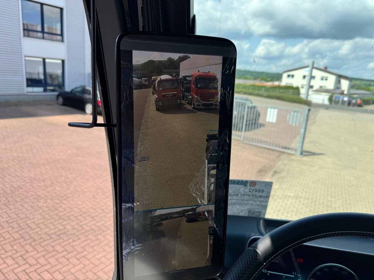 Mercedes-Benz Arocs 2053 A 4x4 Arocs 2053 A 4x4, Grounder, MirrorCam, Multimedia Cockpit, Navi - Châssis cabine: photos 4 Mercedes-Benz Arocs 2053 A 4x4 Arocs 2053 A 4x4, Grounder, MirrorCam, Multimedia Cockpit, Navi - Châssis cabine: photos 4