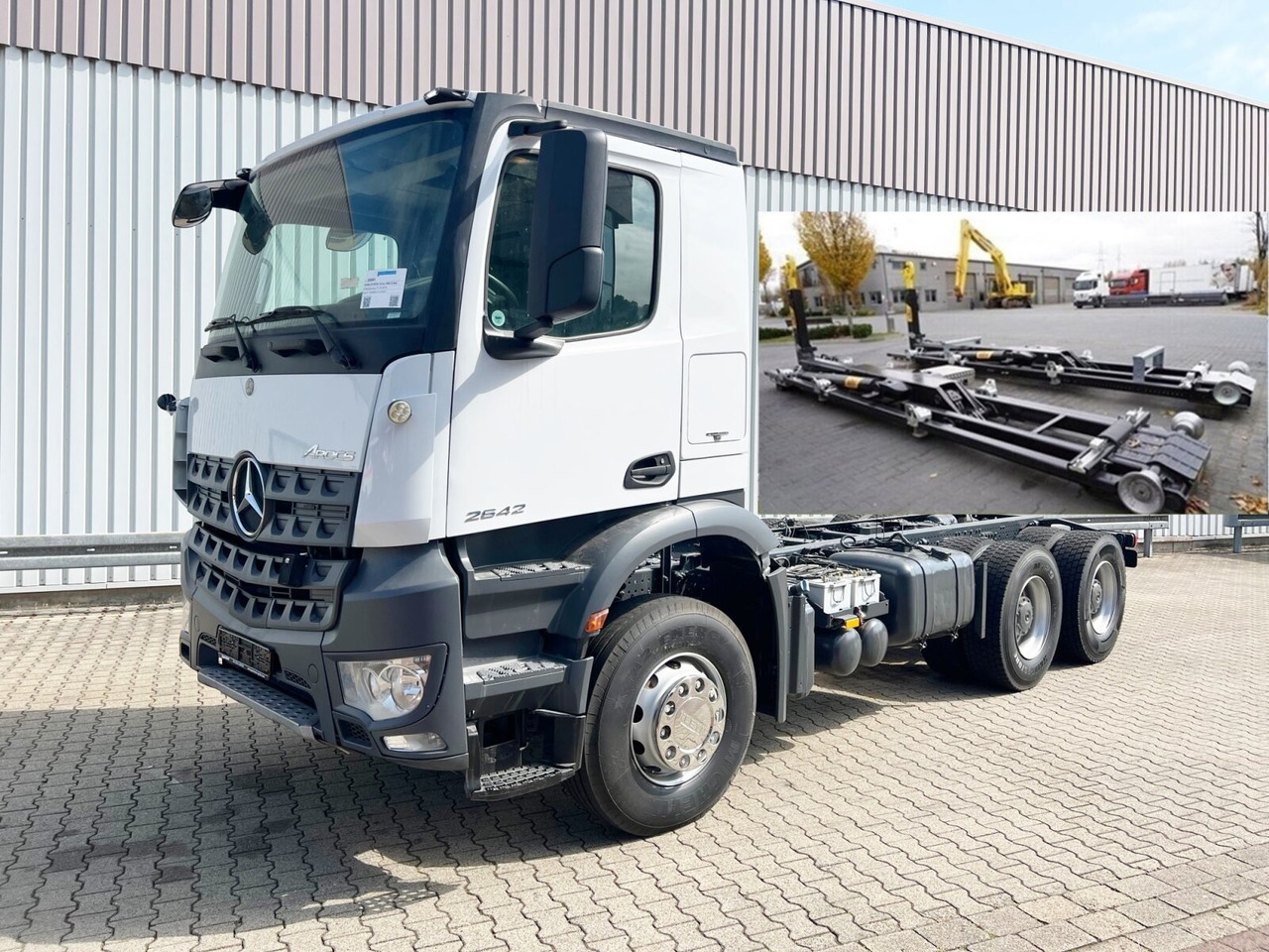 Mercedes-Benz Arocs 2642 K 6x4 Arocs 2642 K 6x4/33 , Retarder, Motorabtrieb - Camion ampliroll: photos 1 Mercedes-Benz Arocs 2642 K 6x4 Arocs 2642 K 6x4/33 , Retarder, Motorabtrieb - Camion ampliroll: photos 1