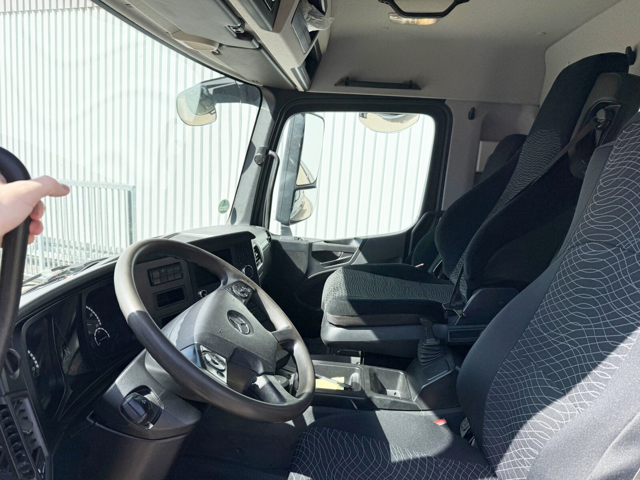 Mercedes-Benz Arocs 2643 LK 6x6 HAD Arocs 2643 LK 6x6 HAD, HydroDrive, Navi - Camion ampliroll: photos 5 Mercedes-Benz Arocs 2643 LK 6x6 HAD Arocs 2643 LK 6x6 HAD, HydroDrive, Navi - Camion ampliroll: photos 5
