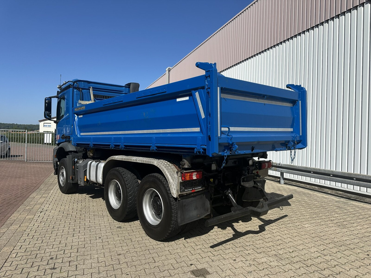 Mercedes-Benz Arocs 2645 K 6x4 Arocs 2645 K 6x4, Retarder - Camion benne: photos 2 Mercedes-Benz Arocs 2645 K 6x4 Arocs 2645 K 6x4, Retarder - Camion benne: photos 2