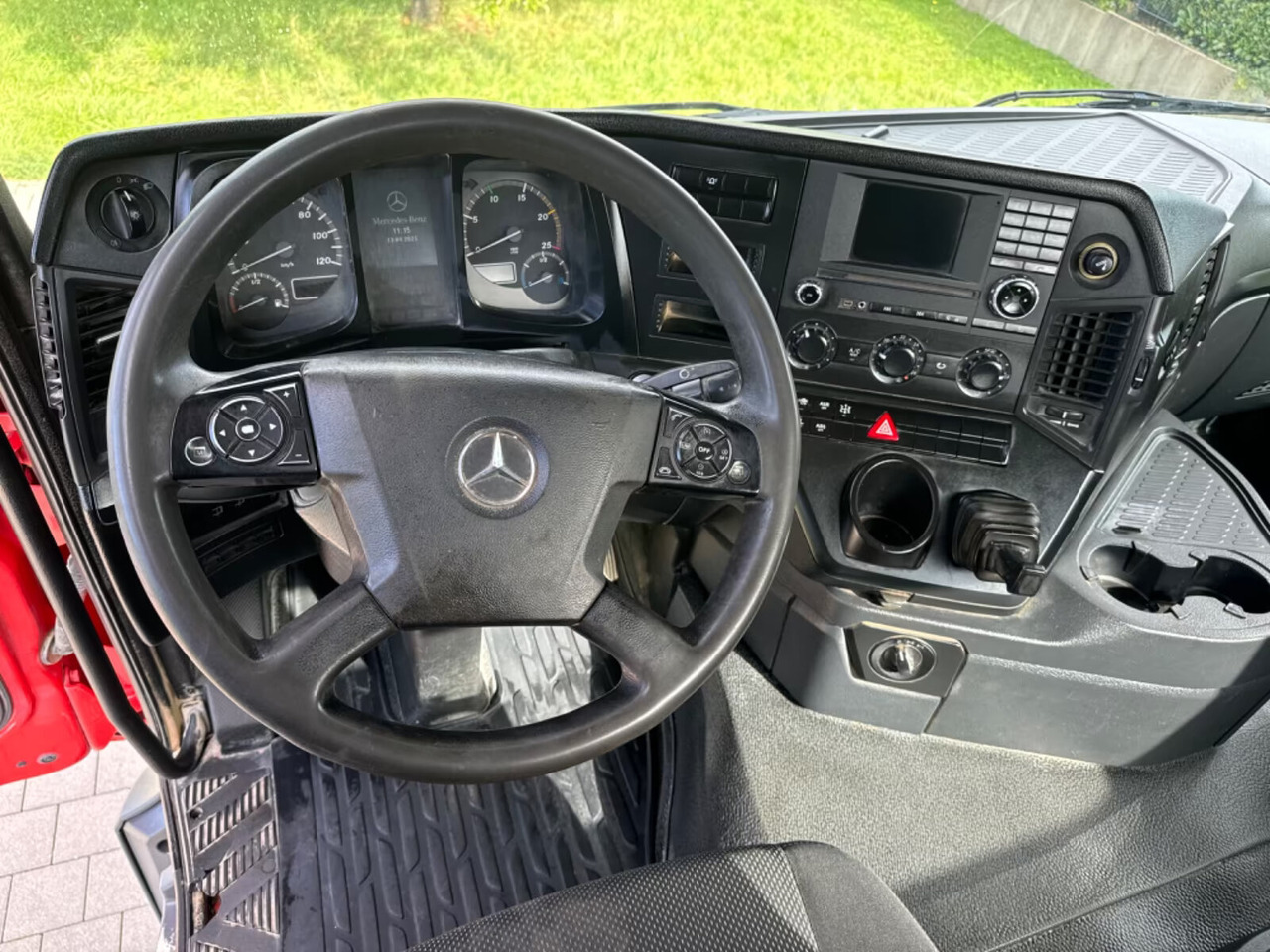 Mercedes-Benz Arocs 2645 K 6x4 Arocs 2645 K 6x4, Retarder, Bordmatik - Camion benne: photos 2 Mercedes-Benz Arocs 2645 K 6x4 Arocs 2645 K 6x4, Retarder, Bordmatik - Camion benne: photos 2