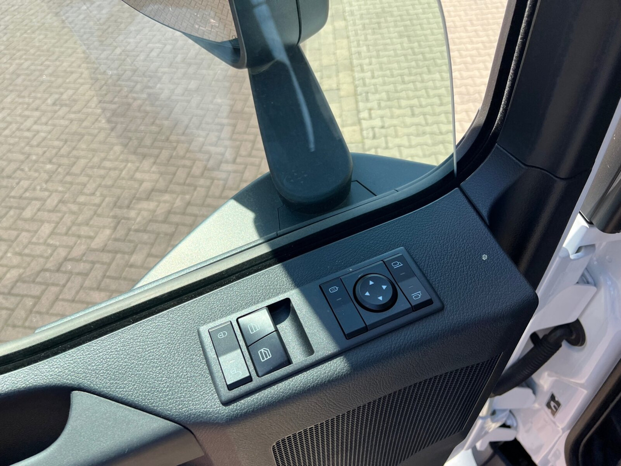 Mercedes-Benz Arocs 3240 8x4 Arocs 3240 8x4/42 - Camion ampliroll: photos 5 Mercedes-Benz Arocs 3240 8x4 Arocs 3240 8x4/42 - Camion ampliroll: photos 5
