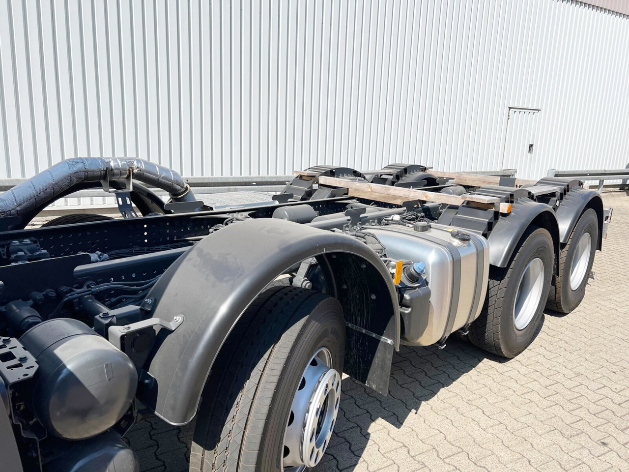 Mercedes-Benz Arocs 3240 8x4 Arocs 3240 8x4, 9/10m³ Mischer - Camion malaxeur: photos 3 Mercedes-Benz Arocs 3240 8x4 Arocs 3240 8x4, 9/10m³ Mischer - Camion malaxeur: photos 3