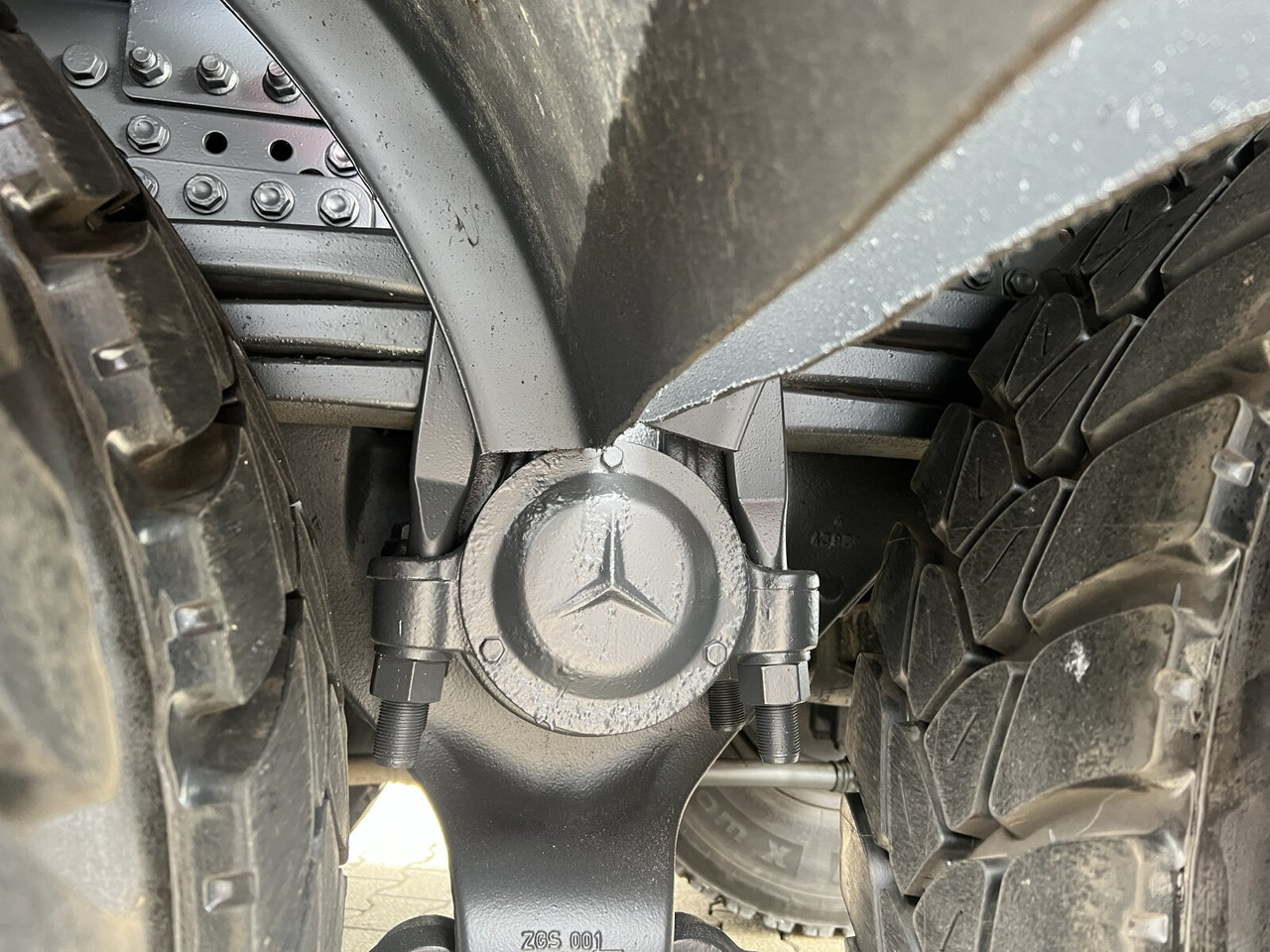 Mercedes-Benz Arocs 3243 K 8x4 Arocs 3243 K 8x4, Ressenig Thermo Alukipper 3-S - Camion benne: photos 4 Mercedes-Benz Arocs 3243 K 8x4 Arocs 3243 K 8x4, Ressenig Thermo Alukipper 3-S - Camion benne: photos 4