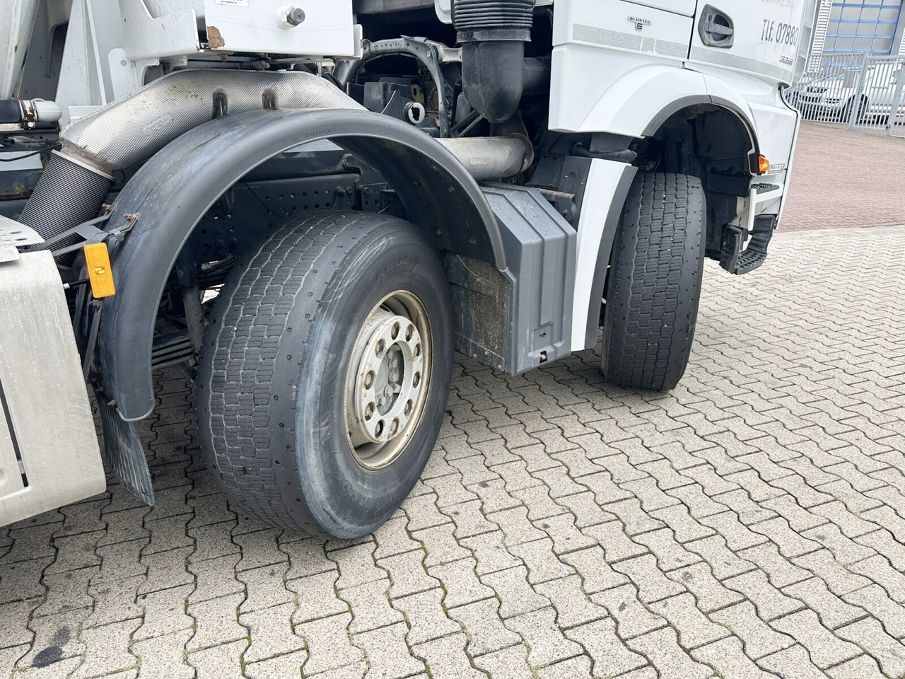 Mercedes-Benz Arocs 3251 LB 8x4/4 Arocs 3251 LB 8x4/4, Betonmischer Liebherr ca. 9m³ - Camion malaxeur: photos 2 Mercedes-Benz Arocs 3251 LB 8x4/4 Arocs 3251 LB 8x4/4, Betonmischer Liebherr ca. 9m³ - Camion malaxeur: photos 2