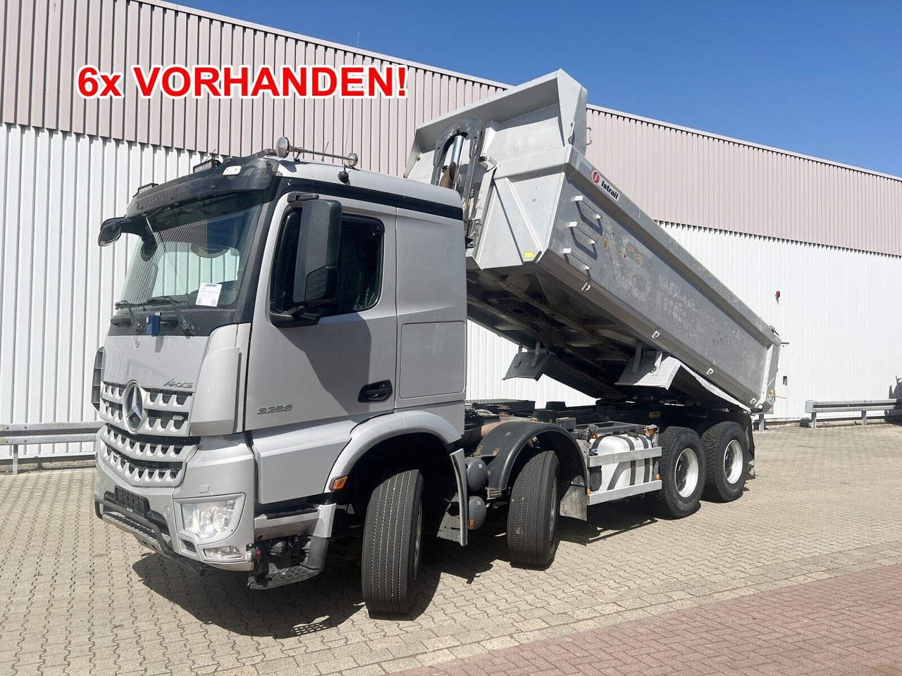Mercedes-Benz Arocs 3251 LK 8x4/4 Arocs 3251 LK 8x4/4, Retarder, Stahlmulde ca. 15m³, hydr. Heckklappe - Tombereau: photos 1 Mercedes-Benz Arocs 3251 LK 8x4/4 Arocs 3251 LK 8x4/4, Retarder, Stahlmulde ca. 15m³, hydr. Heckklappe - Tombereau: photos 1