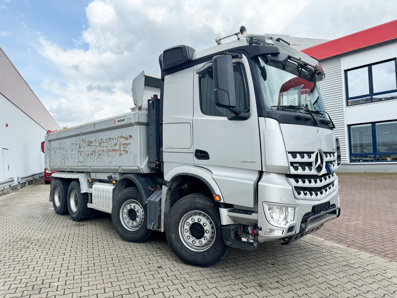 Crédit-bail Mercedes-Benz Arocs 3258 LK 8x4/4 Arocs 3258 LK 8x4/4, Retarder, Bi-Xenon, Stahlmulde ca. 14m³, hydr. Heckklappenöffnung Mercedes-Benz Arocs 3258 LK 8x4/4 Arocs 3258 LK 8x4/4, Retarder, Bi-Xenon, Stahlmulde ca. 14m³, hydr. Heckklappenöffnung: photos 10