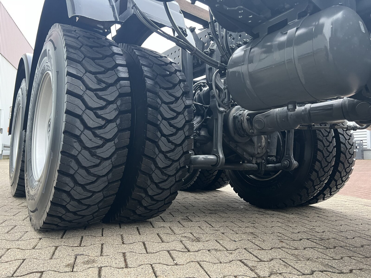 Mercedes-Benz Arocs 3340/46 A 6x6 Arocs 3340/46 A 6x6, Grounder - Châssis cabine: photos 4 Mercedes-Benz Arocs 3340/46 A 6x6 Arocs 3340/46 A 6x6, Grounder - Châssis cabine: photos 4
