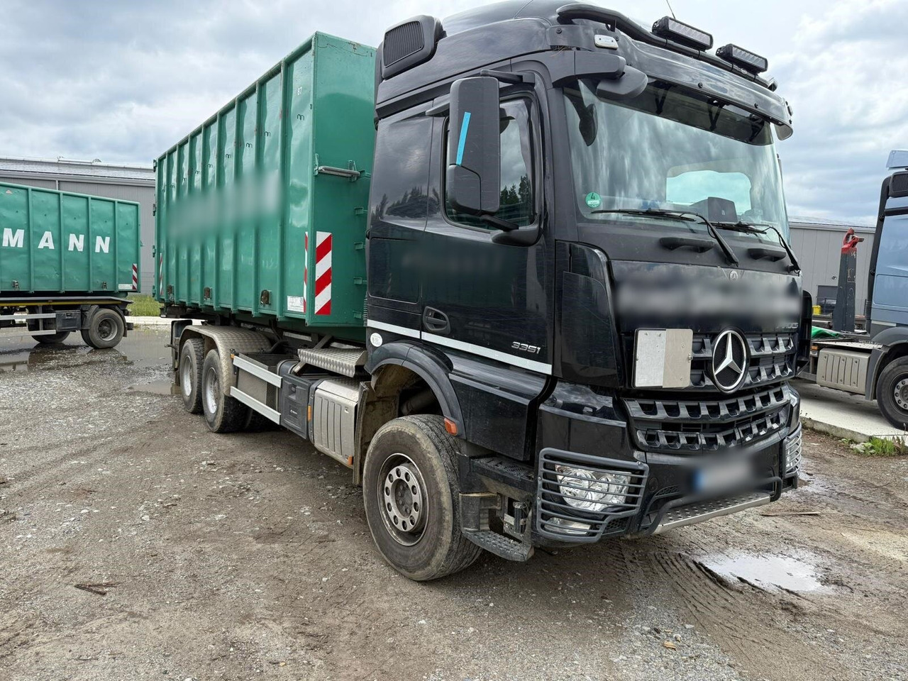 Mercedes-Benz Arocs 3351 6x4 Arocs 3351 6x4, Grounder, Retarder, Multimedia Cockpit, StreamSpace - Camion ampliroll: photos 1 Mercedes-Benz Arocs 3351 6x4 Arocs 3351 6x4, Grounder, Retarder, Multimedia Cockpit, StreamSpace - Camion ampliroll: photos 1