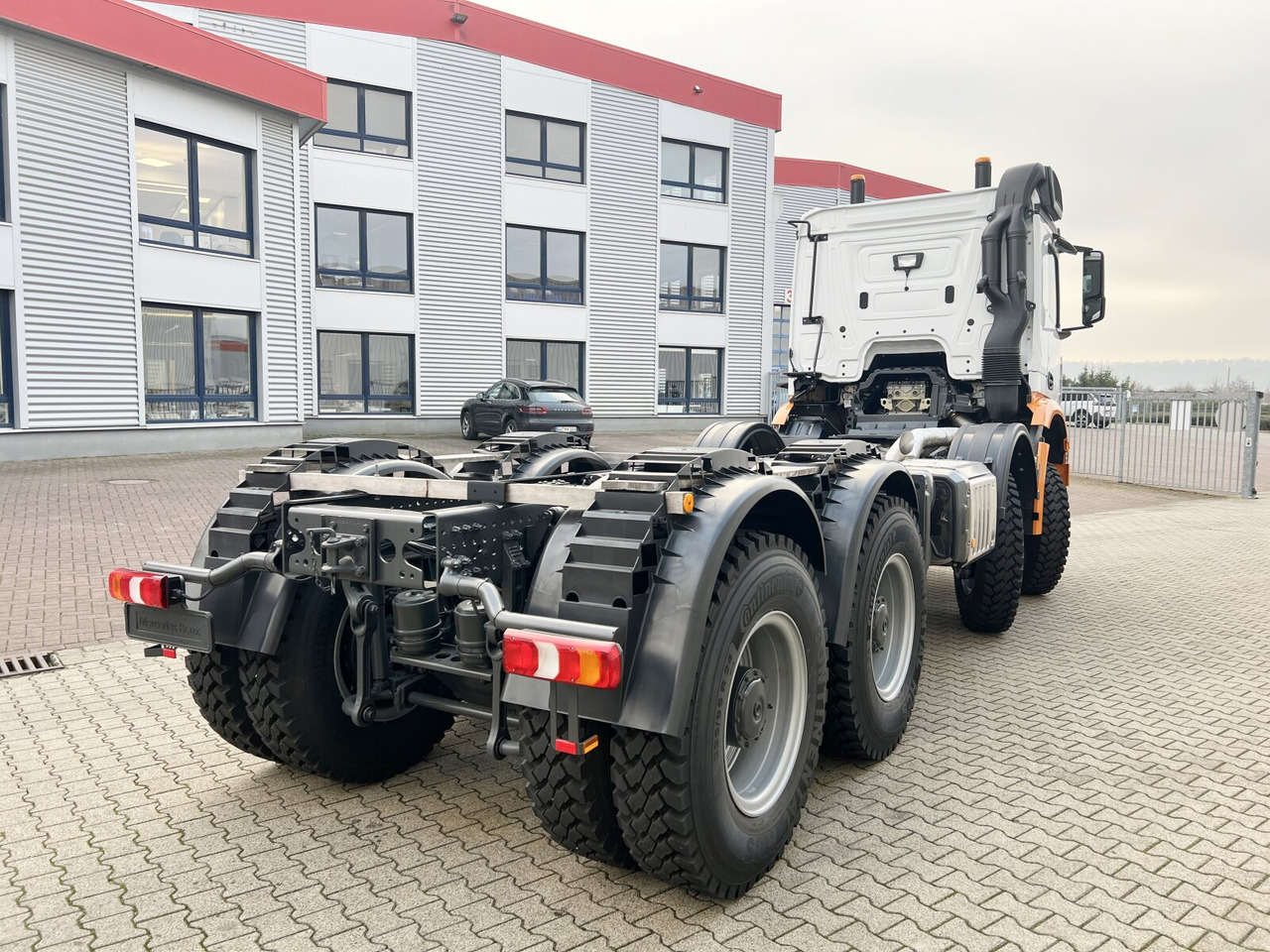 Crédit-bail Mercedes-Benz Arocs 4151 AK 8x8/4 Arocs 4151 AK 8x8/4, Grounder, Meiller Stahlmulde 18m³ Mercedes-Benz Arocs 4151 AK 8x8/4 Arocs 4151 AK 8x8/4, Grounder, Meiller Stahlmulde 18m³: photos 11