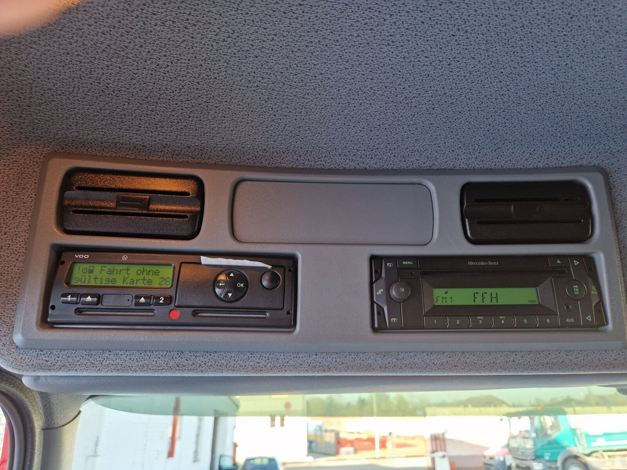 Mercedes-Benz Atego 1218 L 4x2 1218 L 4x2, Fassi Kran F 95A21 5.9m-1.545 kg, - Camion grue: photos 2 Mercedes-Benz Atego 1218 L 4x2 1218 L 4x2, Fassi Kran F 95A21 5.9m-1.545 kg, - Camion grue: photos 2