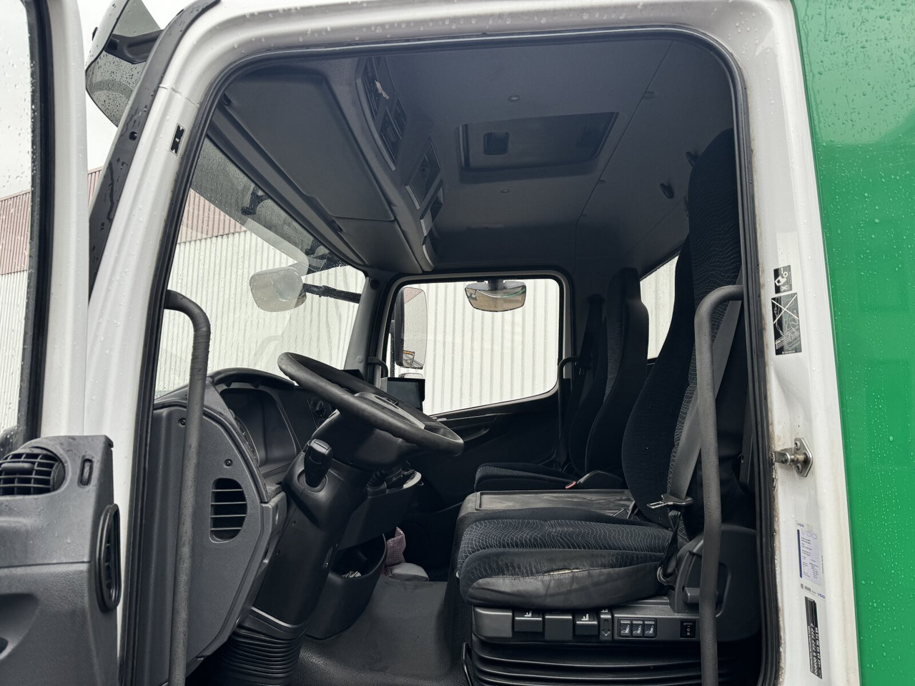 Mercedes-Benz Atego 1223 L 4x2 Atego 1223 L 4x2 mit Heckkran Atlas 88.3-A2L, Funk - Camion grue, Camion plateau: photos 4 Mercedes-Benz Atego 1223 L 4x2 Atego 1223 L 4x2 mit Heckkran Atlas 88.3-A2L, Funk - Camion grue, Camion plateau: photos 4