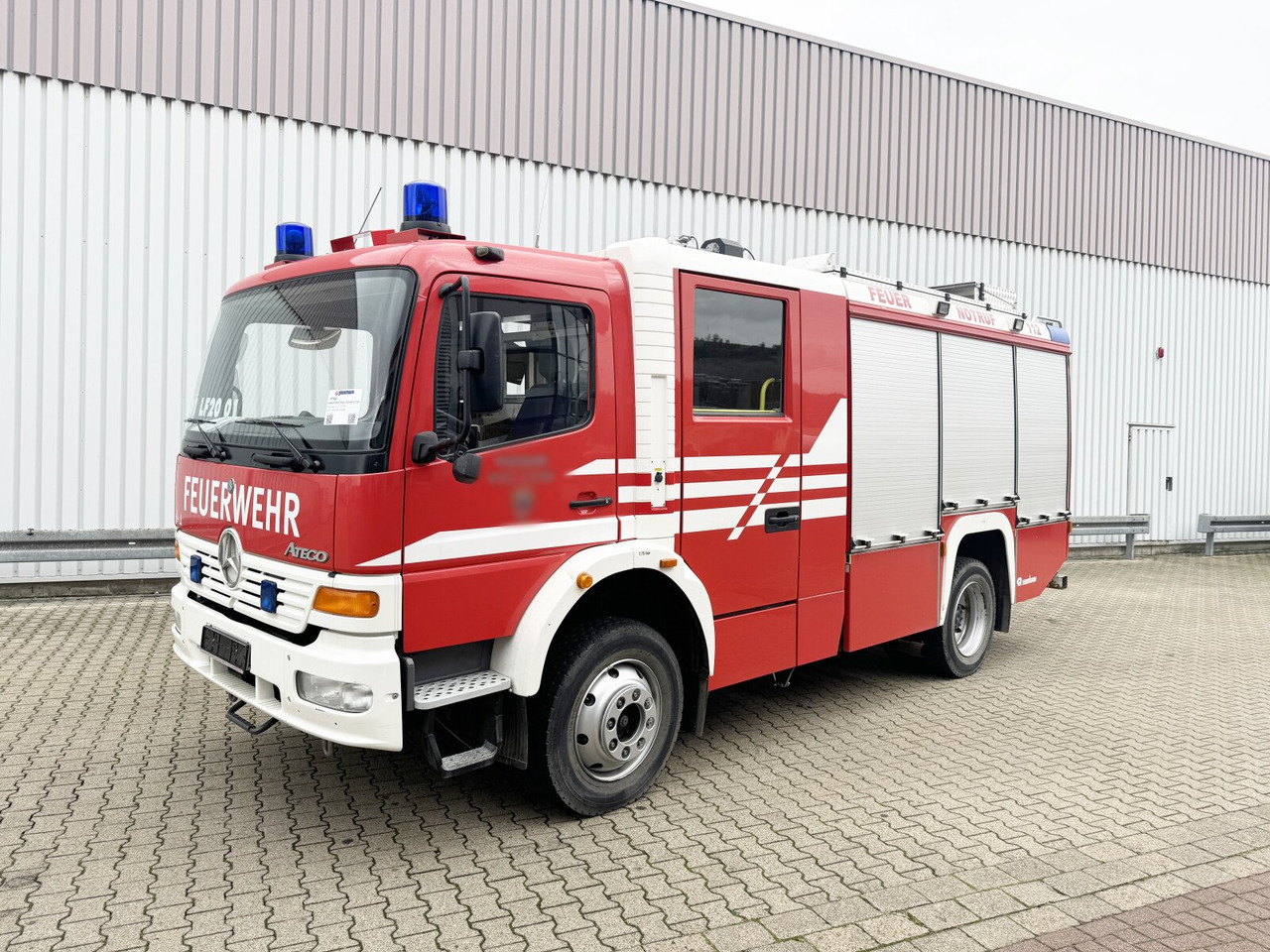 Mercedes-Benz Atego 1325 4x4, LF 16/12 Atego 1325 4x4, 8+1 Sitze, LF 16/12 - Ambulance: photos 1 Mercedes-Benz Atego 1325 4x4, LF 16/12 Atego 1325 4x4, 8+1 Sitze, LF 16/12 - Ambulance: photos 1