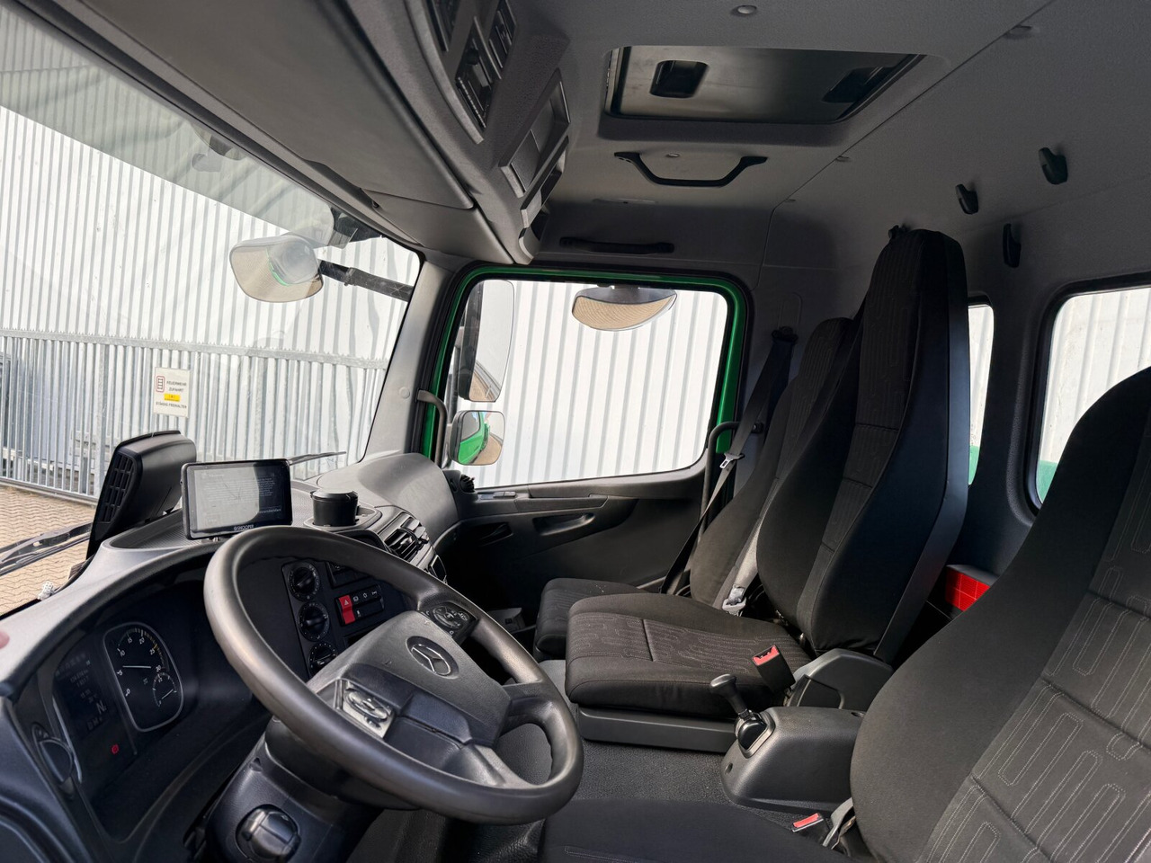 Mercedes-Benz Atego 1530 K 4x2 Atego 1530 K 4x2, 2x AHK - Camion benne: photos 3 Mercedes-Benz Atego 1530 K 4x2 Atego 1530 K 4x2, 2x AHK - Camion benne: photos 3