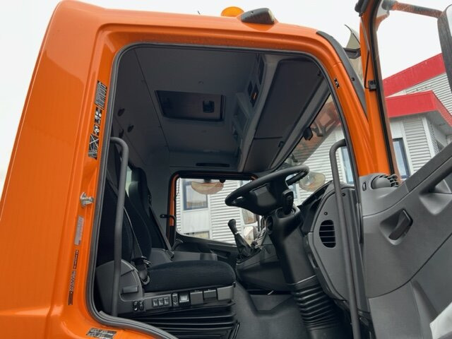 Mercedes-Benz Atego 1630 AK 4x4 Atego 1630 AK 4x4, 2x Nebenantrieb, Rechtslenker - Châssis cabine: photos 3 Mercedes-Benz Atego 1630 AK 4x4 Atego 1630 AK 4x4, 2x Nebenantrieb, Rechtslenker - Châssis cabine: photos 3
