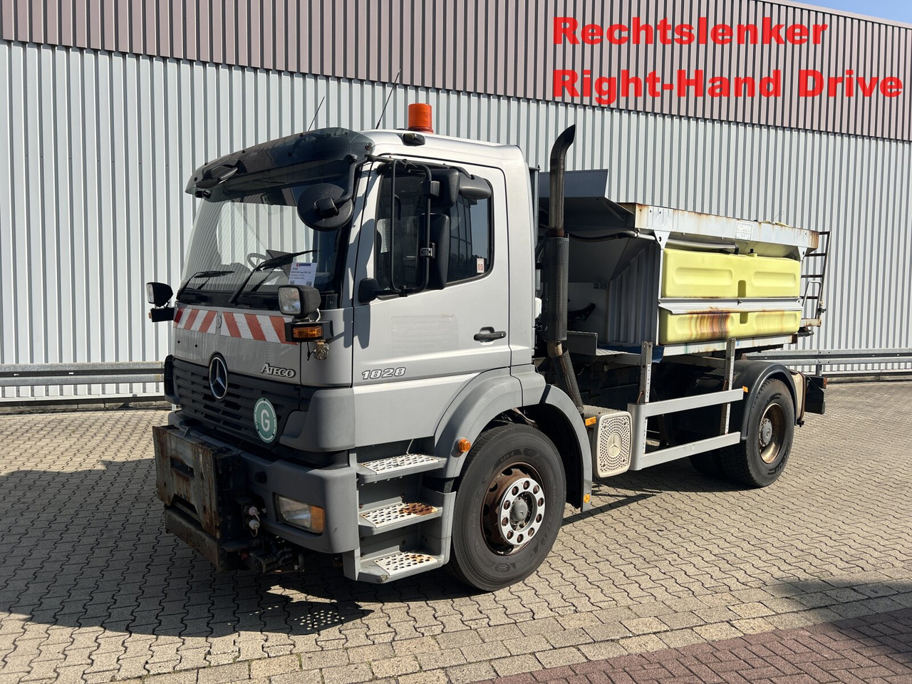 Mercedes-Benz Atego 1828 L 4x2 Atego 1828 L 4x2,Rechtslenker, Winterdienstplatte - Châssis cabine: photos 1 Mercedes-Benz Atego 1828 L 4x2 Atego 1828 L 4x2,Rechtslenker, Winterdienstplatte - Châssis cabine: photos 1