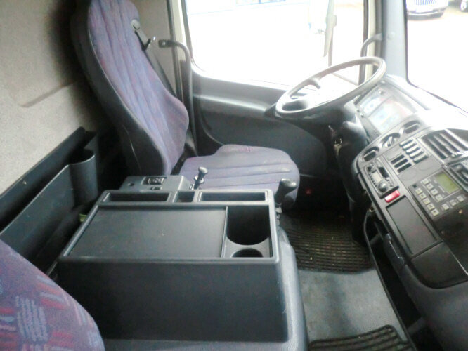 Mercedes-Benz Atego 815 4x2 - Camion frigorifique: photos 2 Mercedes-Benz Atego 815 4x2 - Camion frigorifique: photos 2