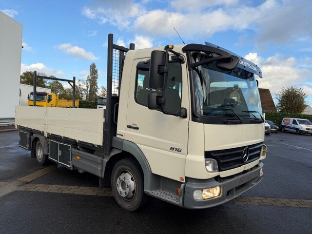 Mercedes-Benz Atego 816 4 x 2 - Camion plateau: photos 2 Mercedes-Benz Atego 816 4 x 2 - Camion plateau: photos 2
